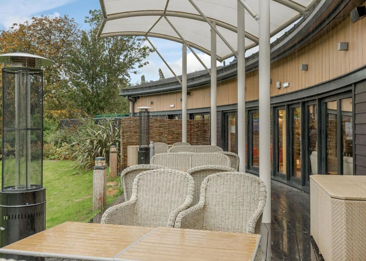 Woodside Bay Lodge Retreat Wootton Bridge  Exterior photo